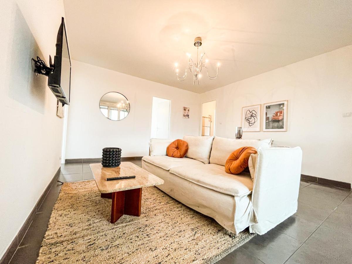 Suite Fanette Vénissieux Exterior foto