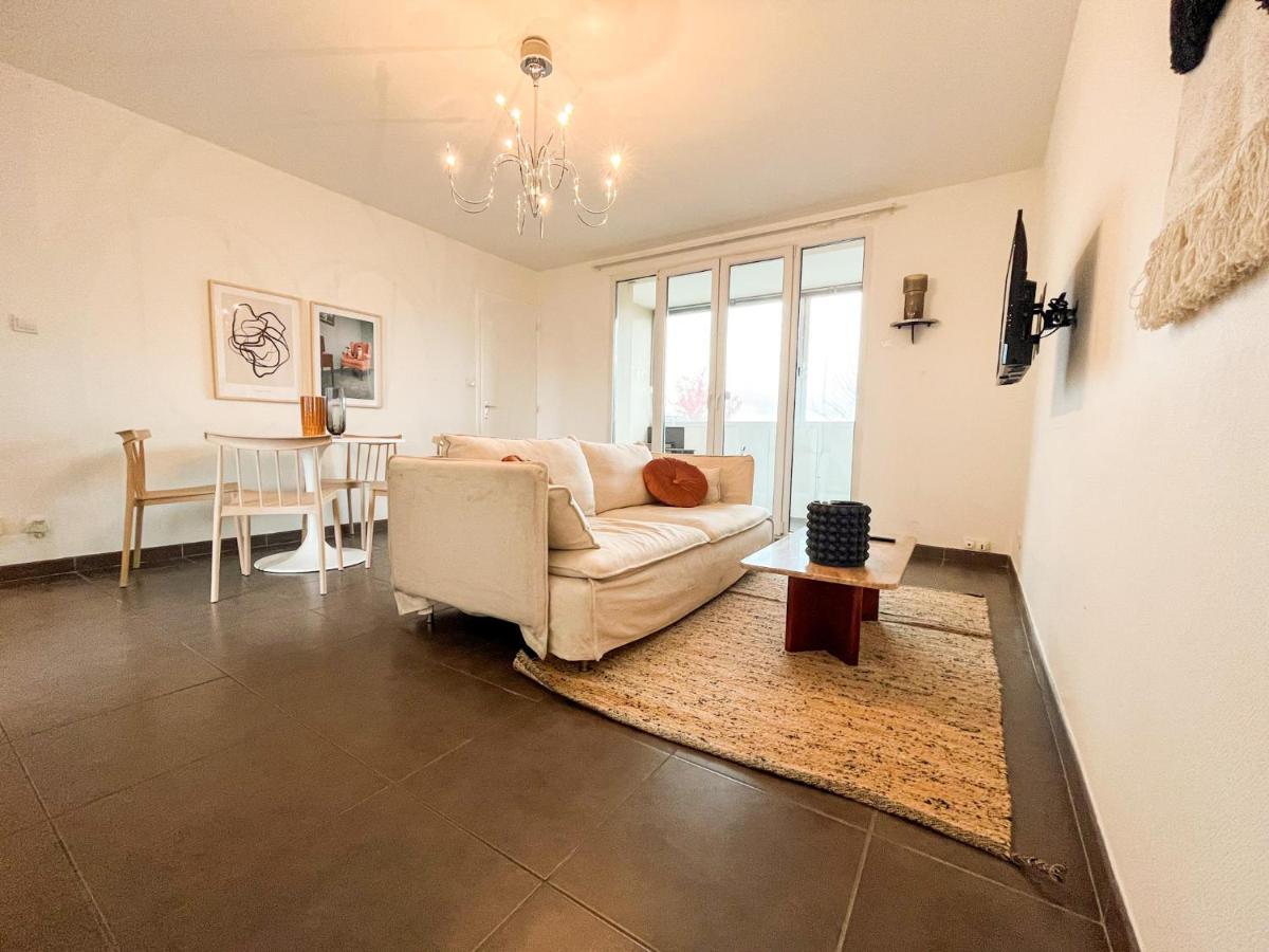 Suite Fanette Vénissieux Exterior foto