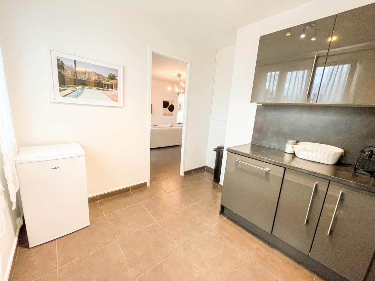 Suite Fanette Vénissieux Exterior foto